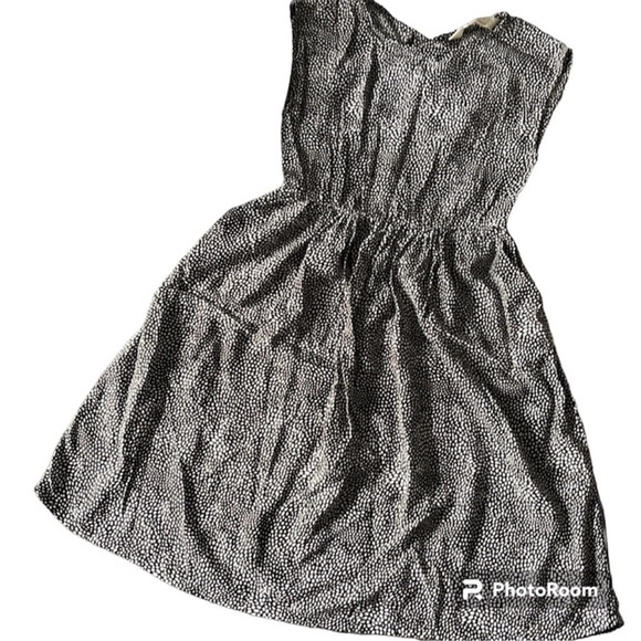 H&M girl dress 🆕 - Picture 1 of 4